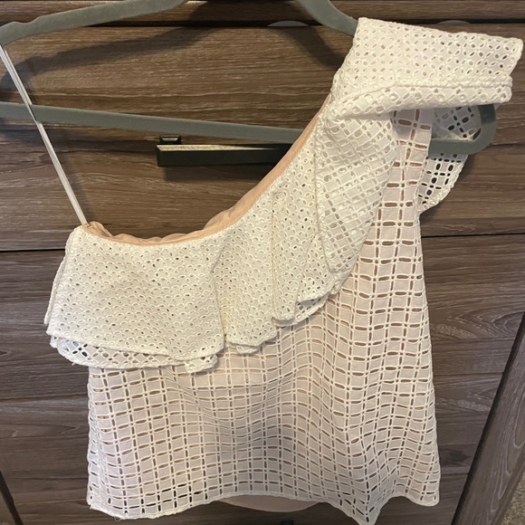 NWOT Jcrew size 0, eyelet one shoulder top. Perfect for spring summer or a bride - Picture 2 of 3
